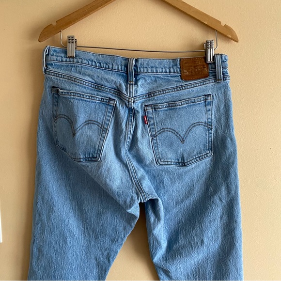 Levis Premium Wedgie Icon Straight Jeans Woman 31 Light Wash High Rise FLAW - Picture 7 of 16